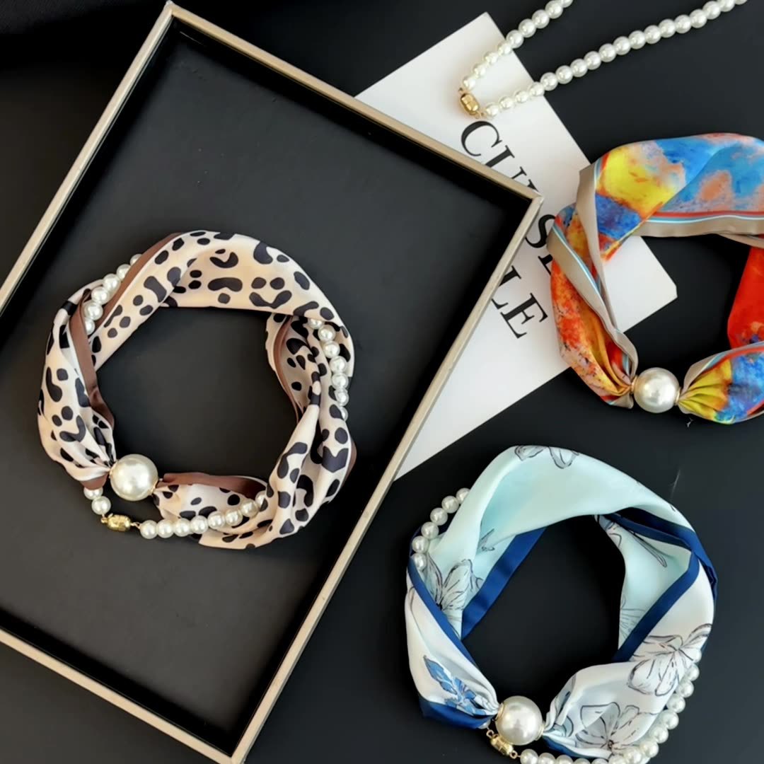 Printed Silk Scarf with Magnet - đánh giá và giá Face Scarf Mask