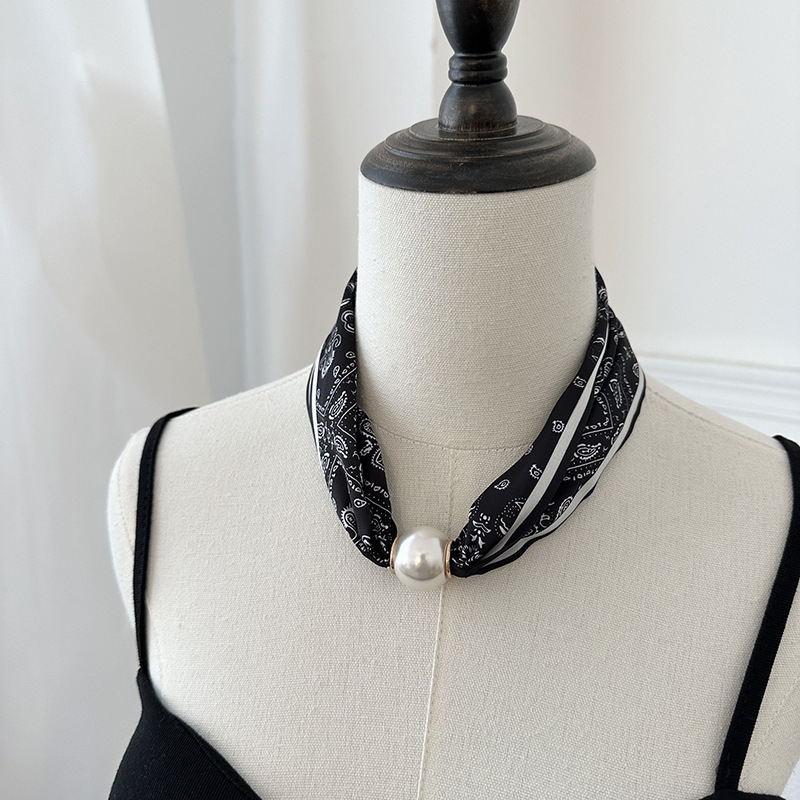 Printed Silk Scarf with Magnet - đánh giá và giá Face Scarf Mask