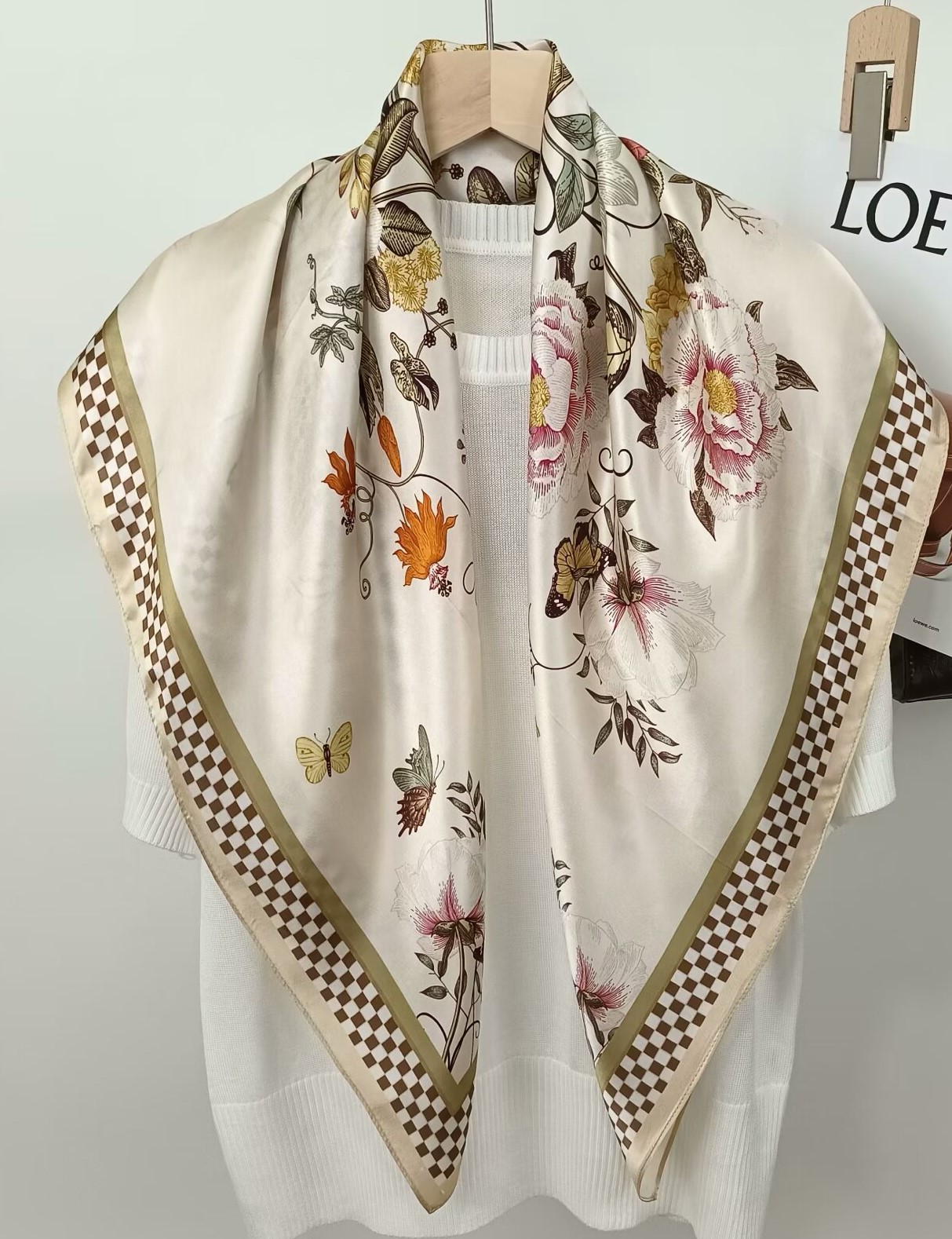 90CM Mulberry Silk Printed Squ - đánh giá và giá Face Scarf Mask